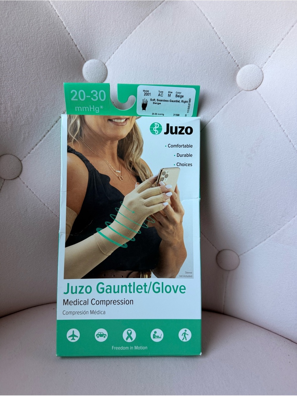 Juzo Beige Medical Compression Gauntlet/Glove (right hand)- 20-30 mmHg. Size M